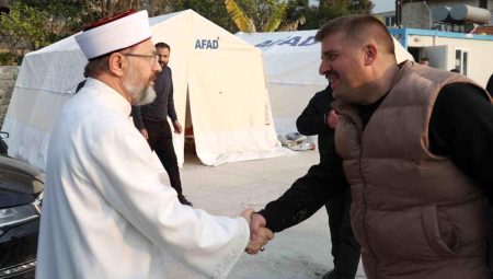 Diyanet İşleri Lideri Erbaş’tan Hatay’da Saint İlyas Rum-Ortodoks Kilisesine ziyaret